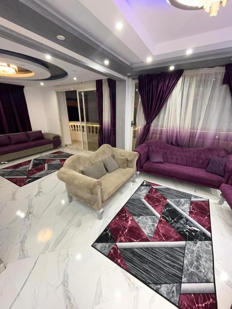 جيزه هرم شارع زغلول مشعل هرم رقم3 * Cairo