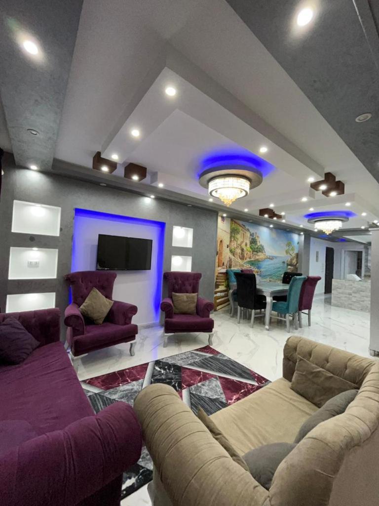 جيزه هرم شارع زغلول مشعل هرم رقم3 * Cairo